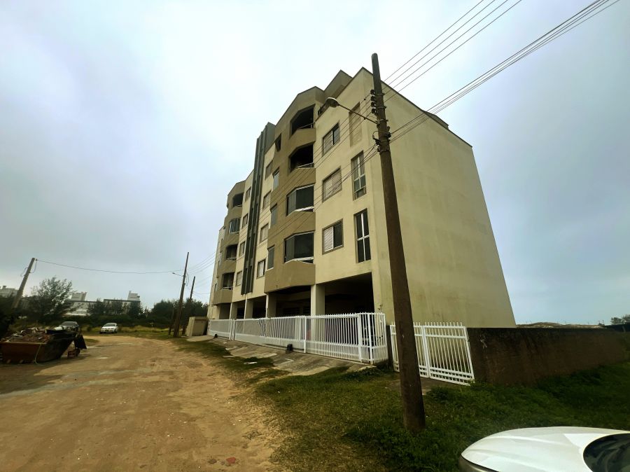 Apartamento - Venda - Mar Grosso - Laguna - SC