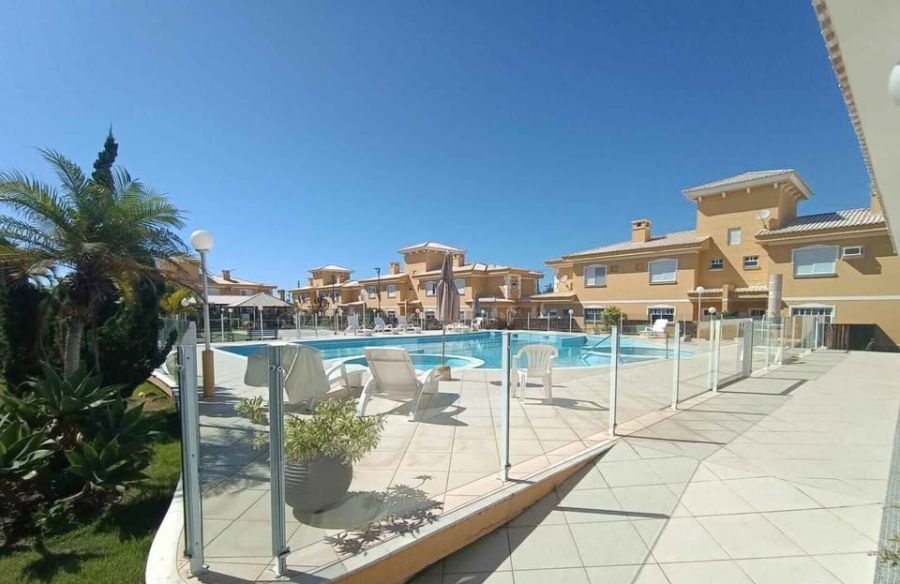 Casa Alto Padr�o - Venda - Balne�rio Laguna Internacional - Laguna - SC